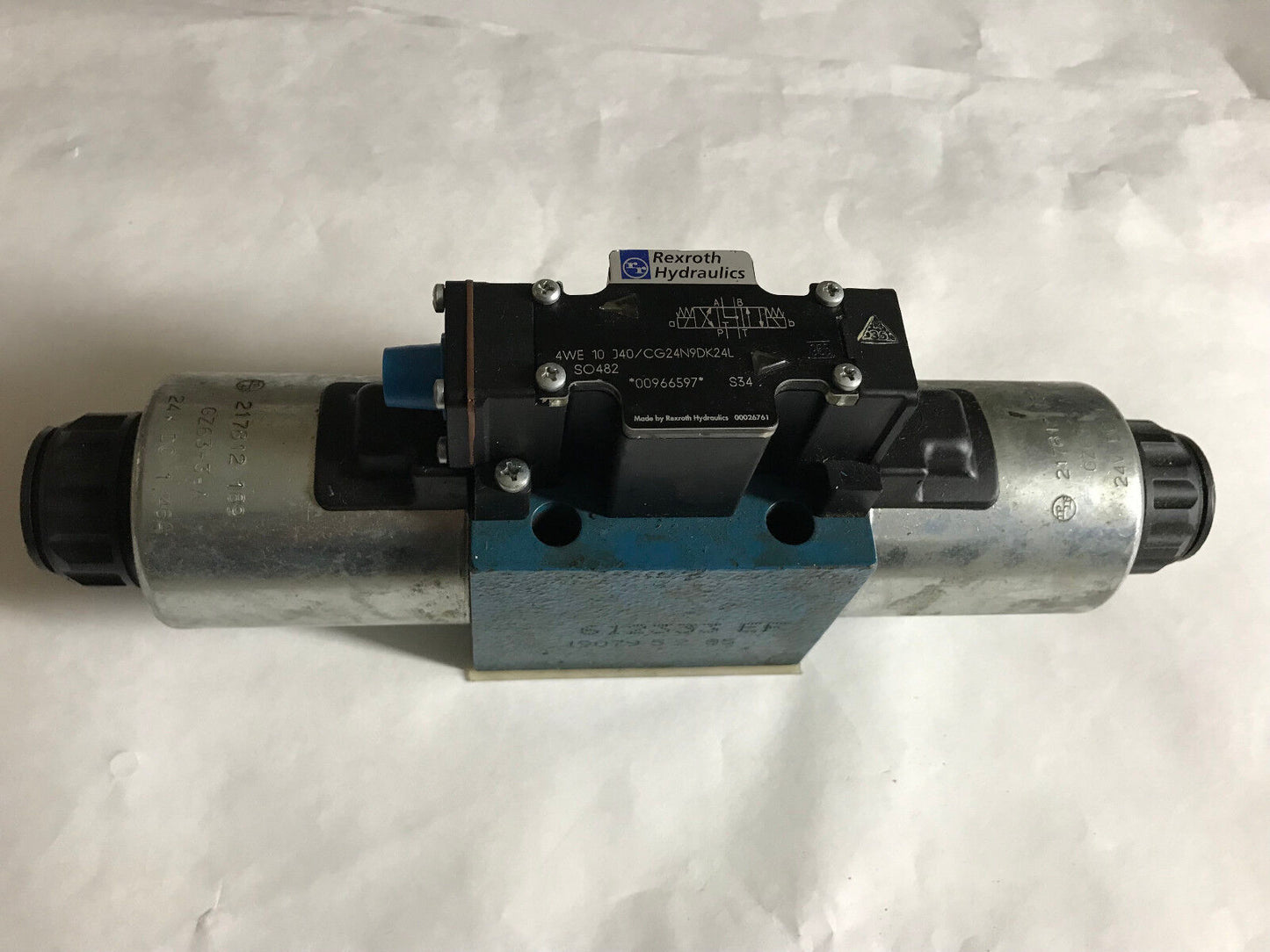 New Rexroth R900961324,Rexroth 4We 10 J40/Cg24n9dk24l,24 Vdc Hydraulic Valve,Te