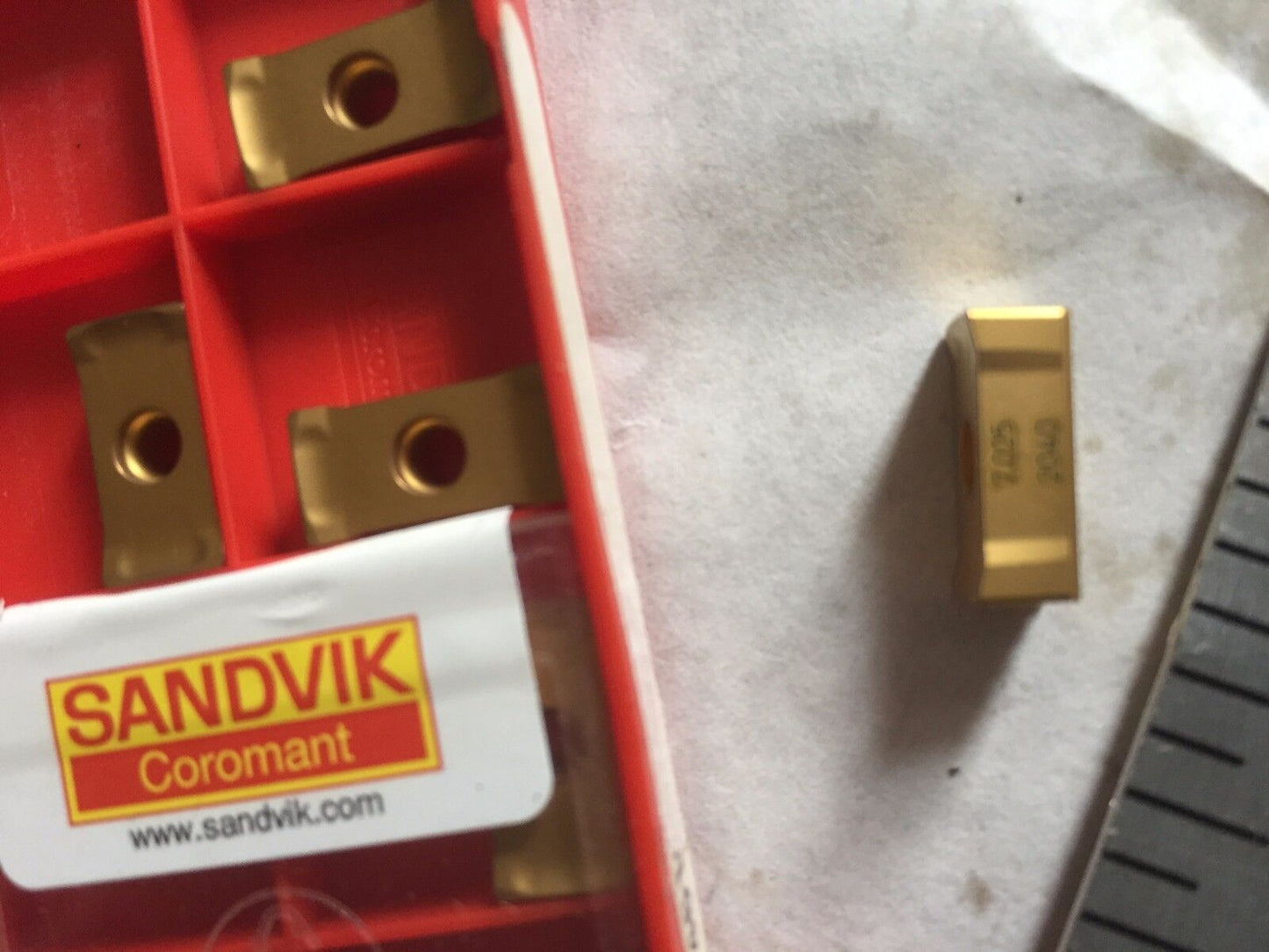 Lot 100 Sandvik 009242N47 Carbide Inserts X066000x 043755 M30 Sandvix 7025 2040