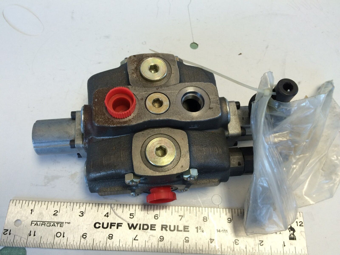 New Hydraulic Valve 3Xcar110213 21/05 Manual 10Cle,Ew