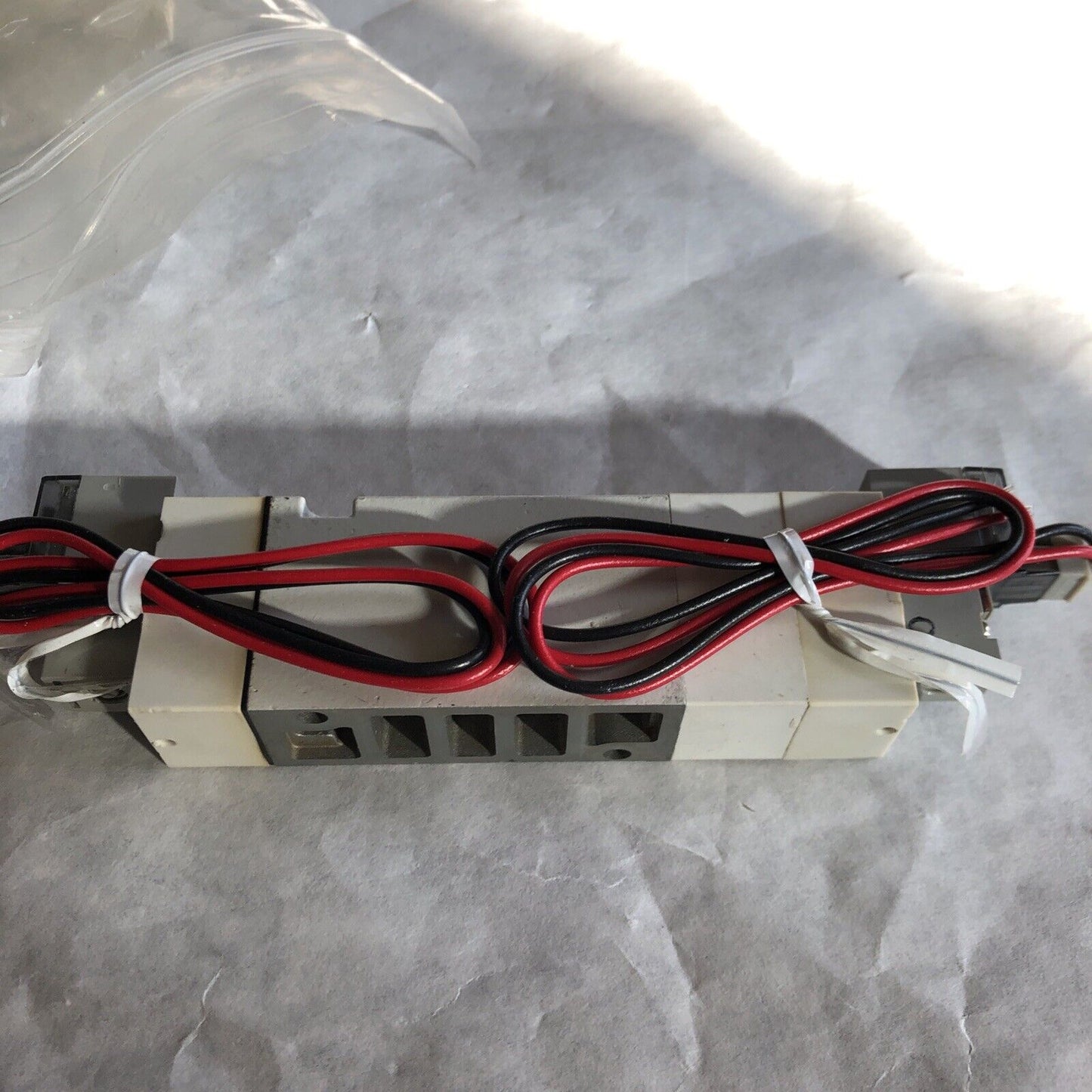 New Smc Syj7340-6Lz Rubber Seal Solenoid Valve 7000 Series Rubber Seal 5 Port,Ea