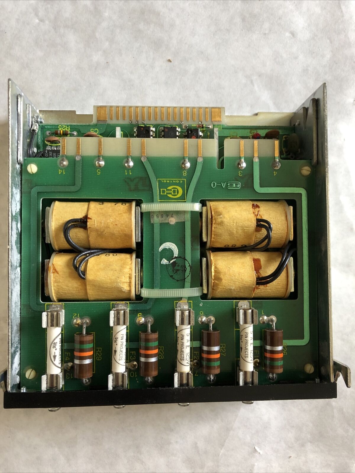 New Cutler-Hammer D520tc1 Eaton Powered Output Module Relay,Ec