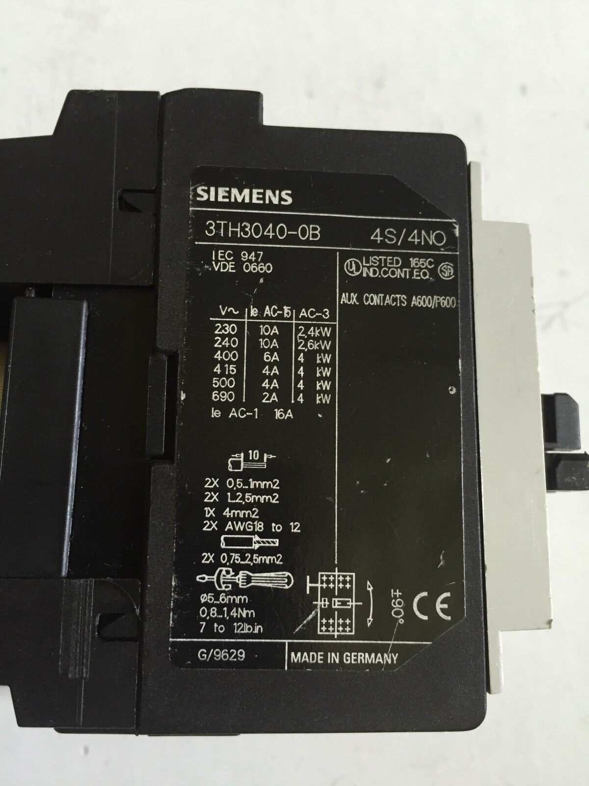 Siemens 3Th3040-0B,24V,3Th30 40E Relay 10Amp 4Pole 4No,24Vdc Coil,Bi