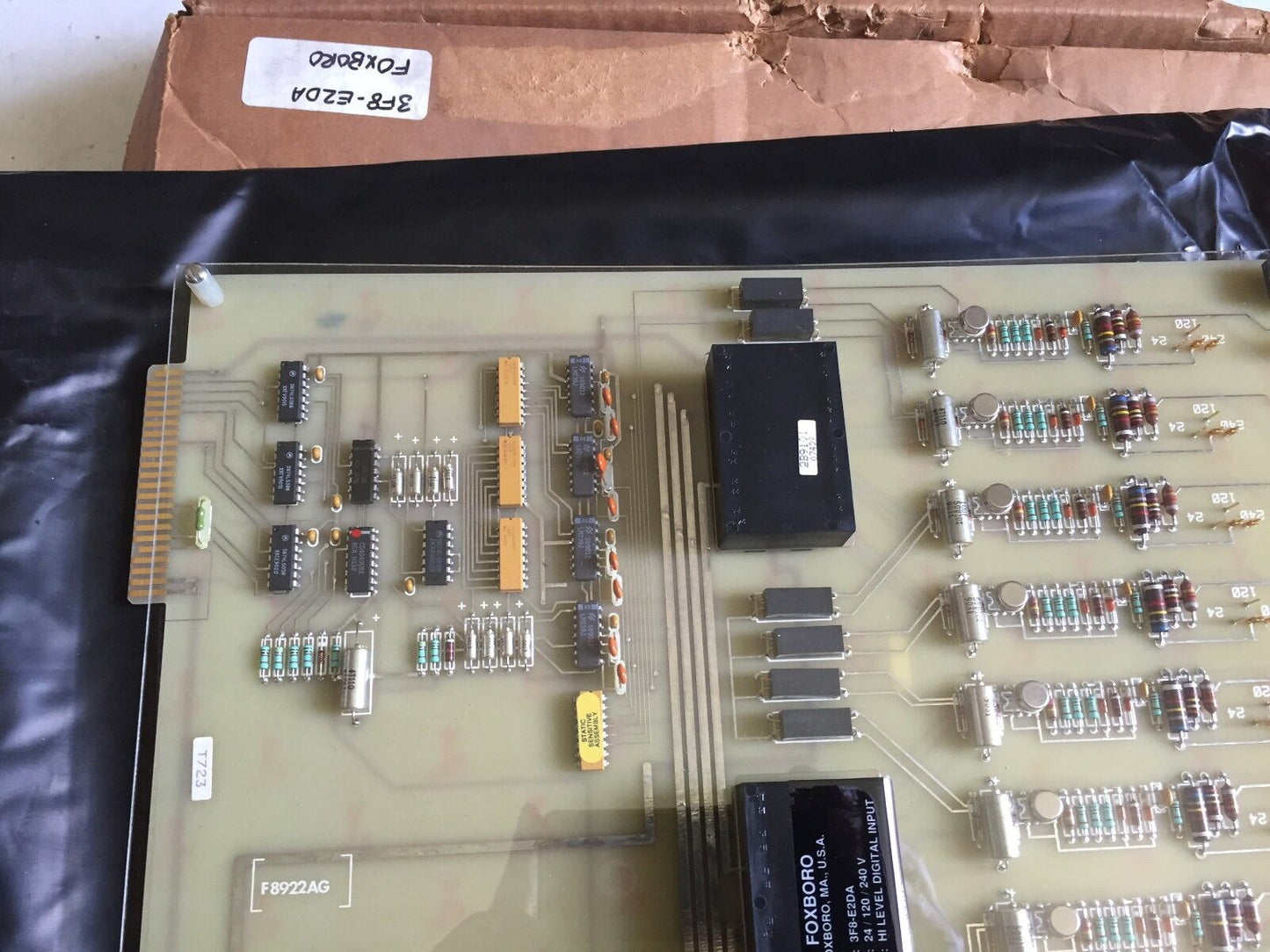 Foxboro 3F8-E2da,F8922ag,A2047us,2B9037 Assembly Octal Hi Level Digital Input,Cr