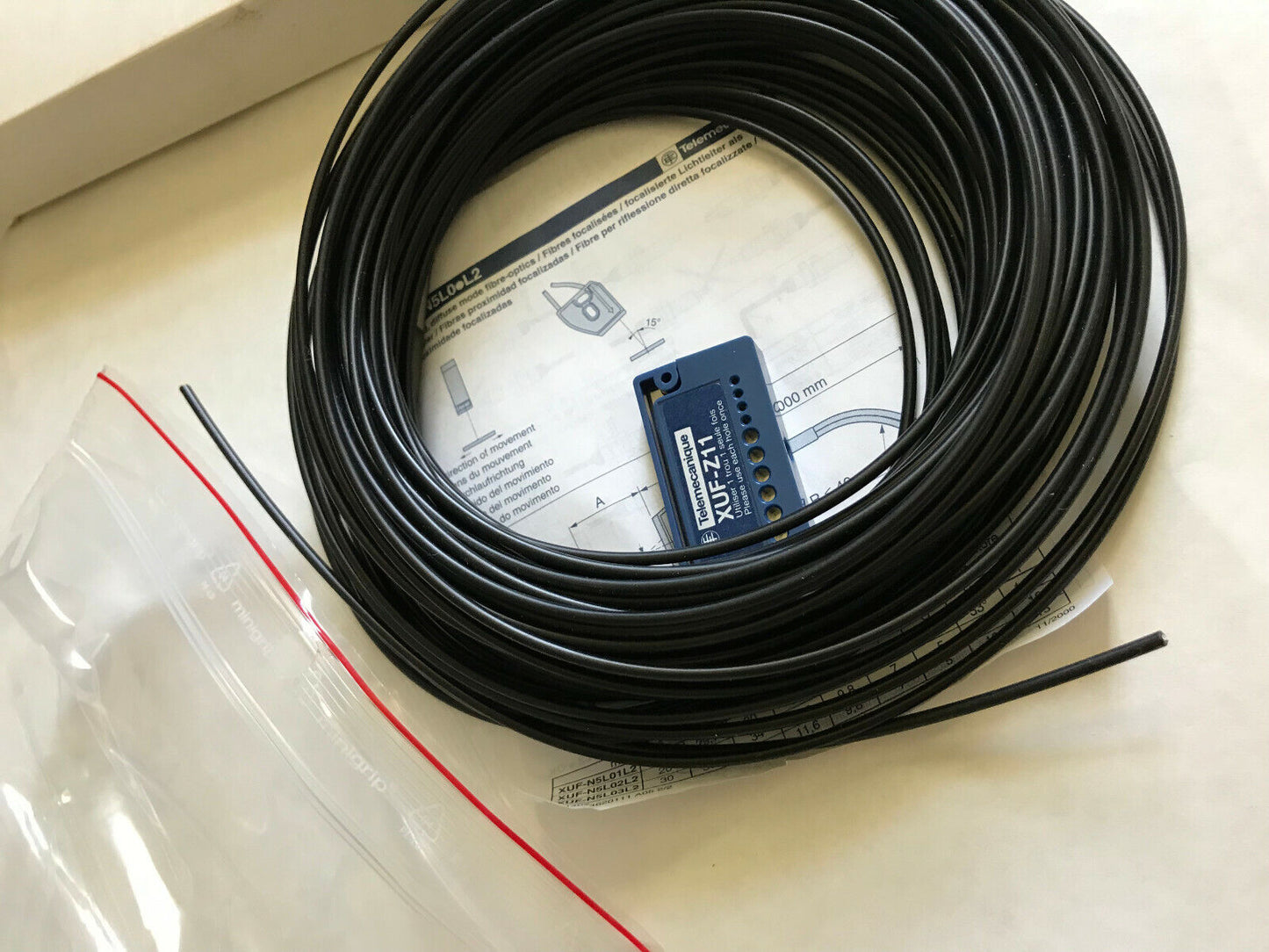 New Telemecanique Xuf-Z11 0825214Fb Fiber Cable N2l01l10ab,Th,Em