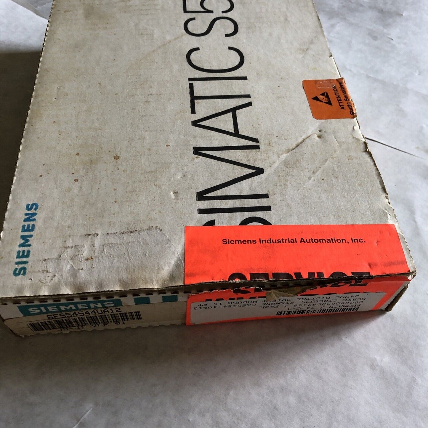 New Siemens 6Es5454-4Ua12 Simatic 6Es54544ua12 Output Module 16Point 24Vdc,Sr