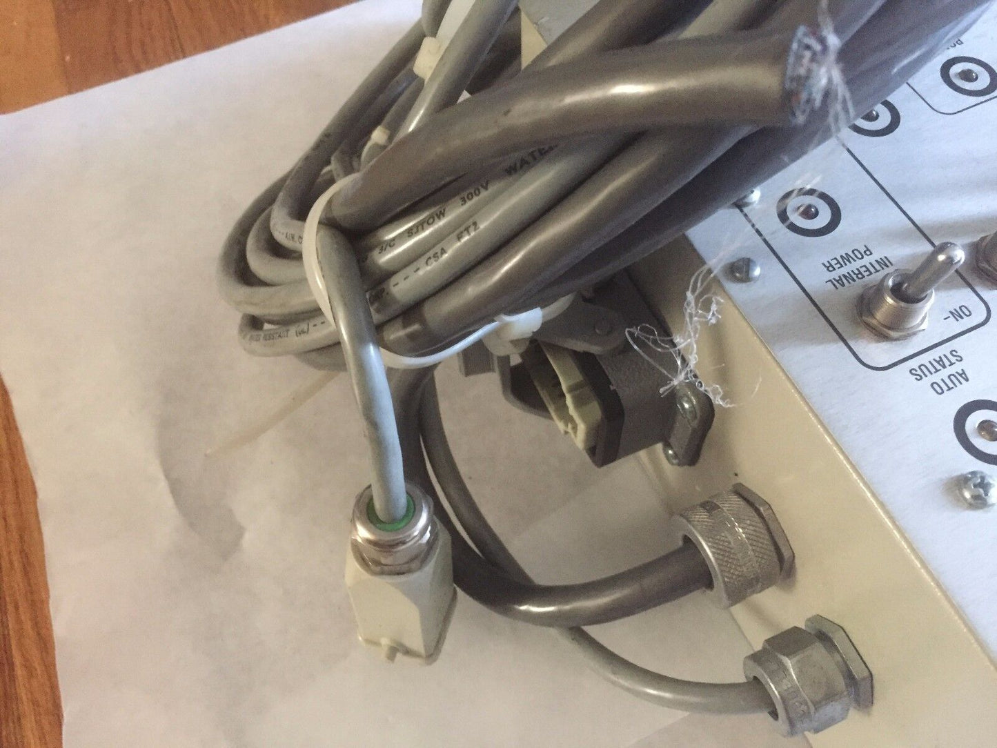 Emhart Automotive S.Q.U.I.D. Iv,Emhart 37236 Controller (Damaged A Switch),Bx