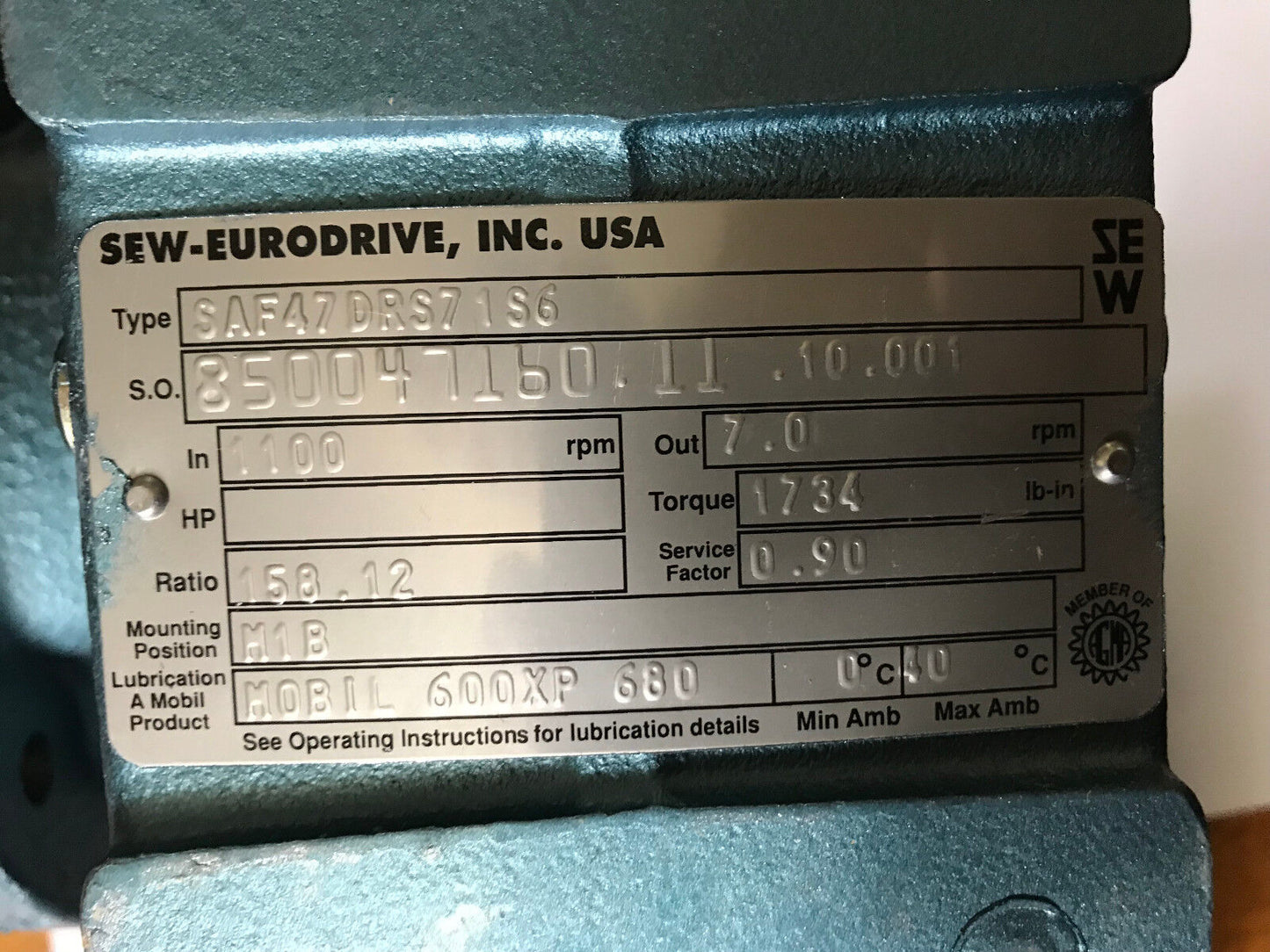 Sew-Eurodrive Drs71s6,Saf47drs71s6 Gearmotor .33Hp 1100Rpm 230Yy/460Y Cont,Ae
