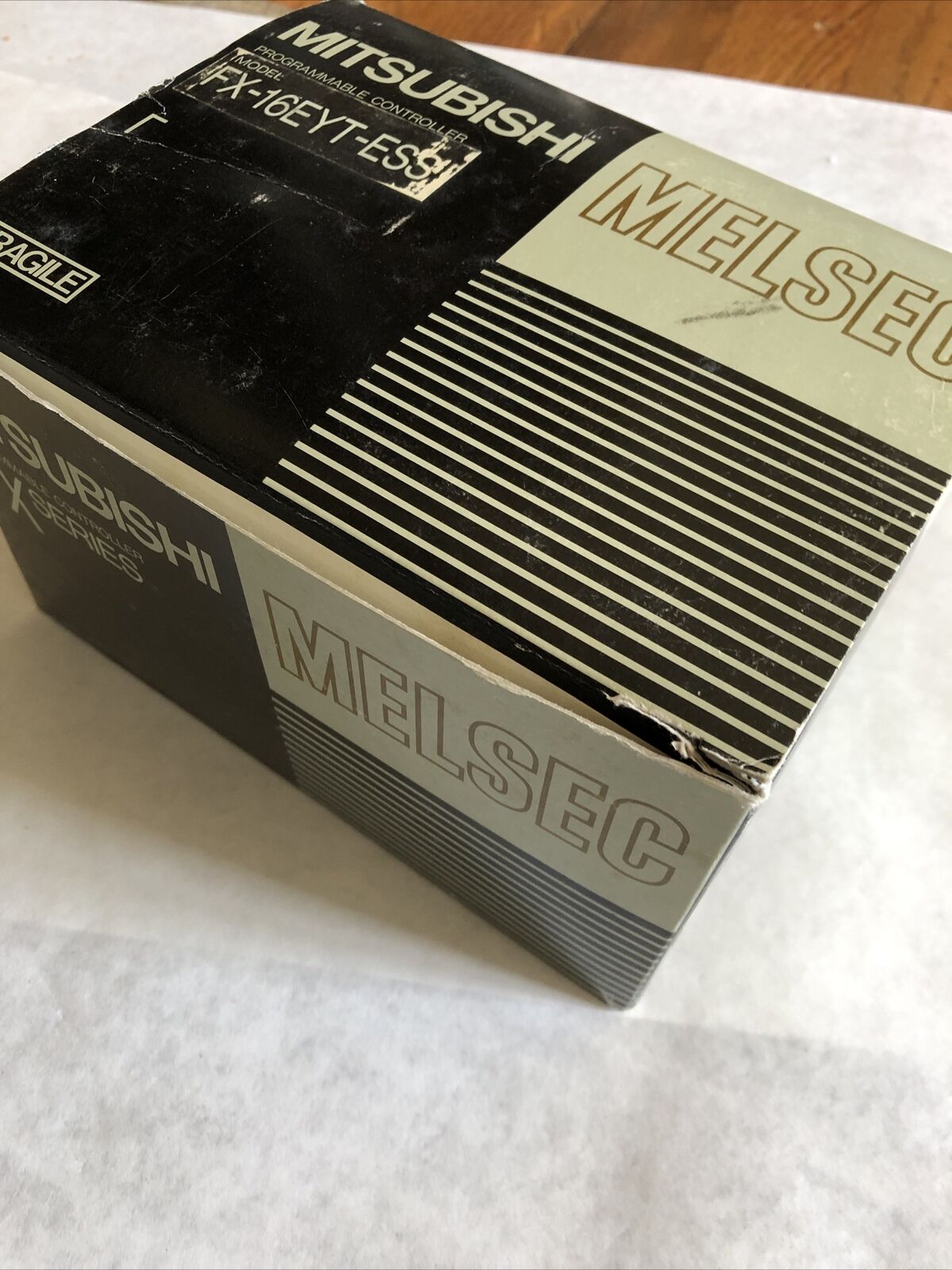 New Mitsubishi Fx-16Eyt-Ess,Fx-16Eyt Output Module 0.5A 5-30Vdc,Sl