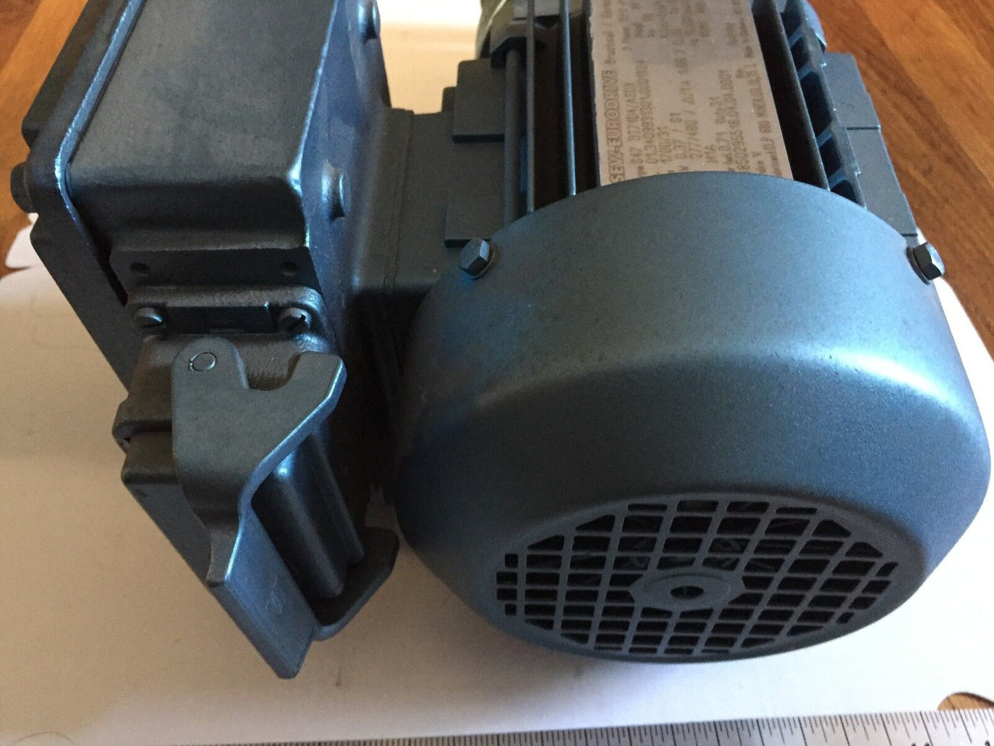 New Sew-Eurodrive S47 Dt71d4/Asdx Motor, 1700/31 Rpm, .37Kw, 277/480V,Br