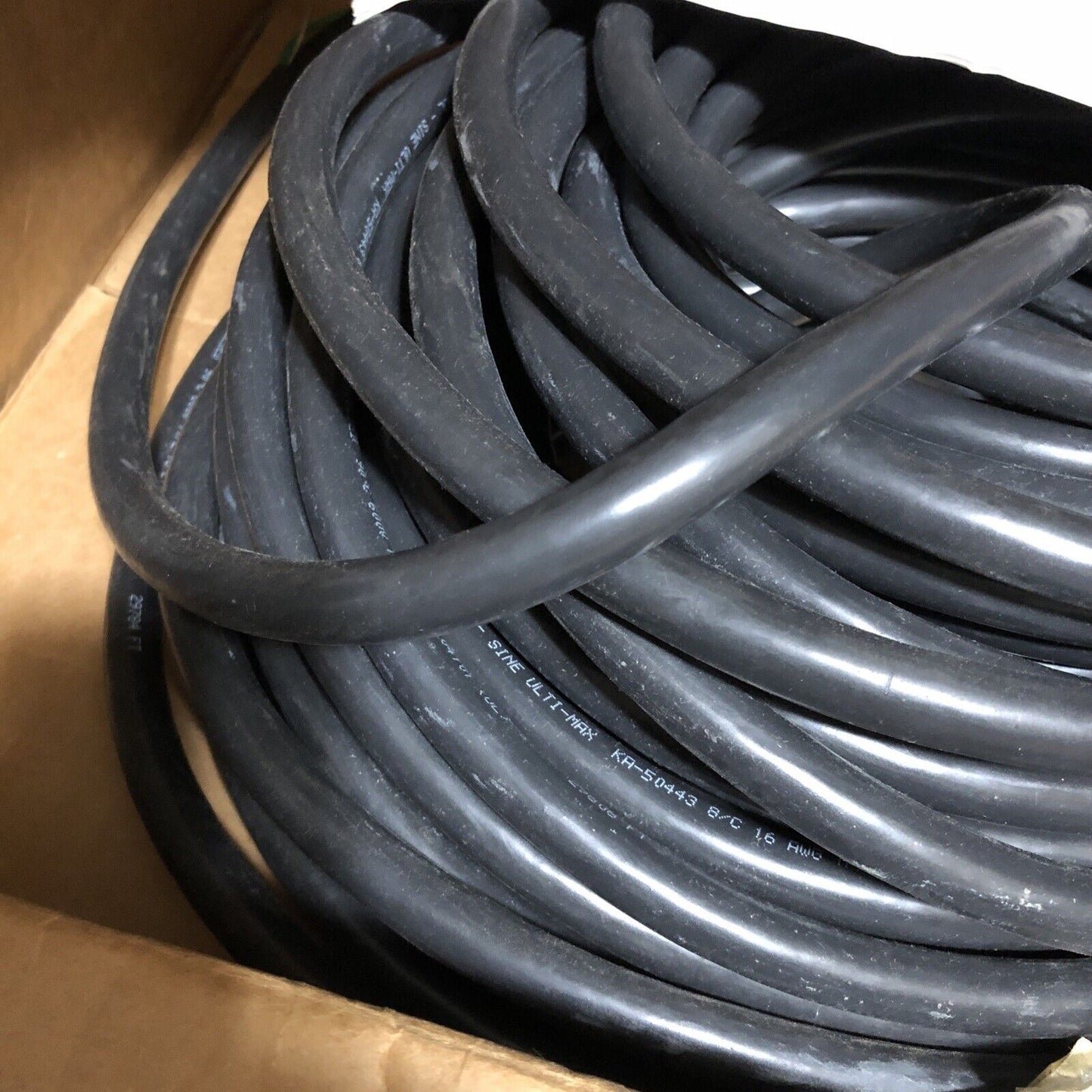 New Allen-Bradley Cable,Mtr Pwr,Rt Angle,Back Exit,30M A-B 1326-Cpb1-Rb-030,Bd