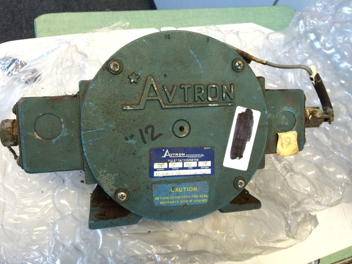 Lot 2 Avtron M727, 1D Pulse Tachometer 240 Ppr M727-Id-240-Uc 12-15Vtc,50W,Cd