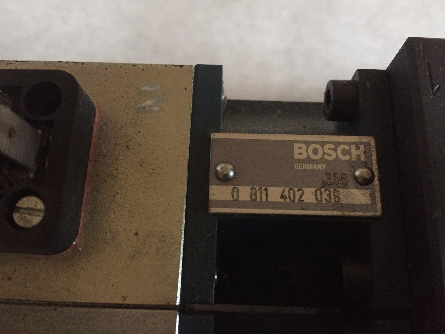 Bosch 386 0 811 402 456 Pressure Relief Valve,F-500420,Bosch 0 811 402 038,An