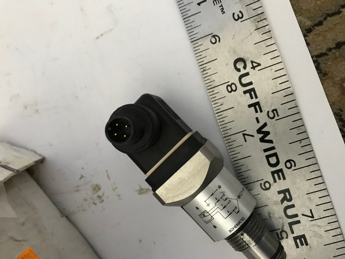 New Hydac B2210j4hf-1/V-So126h Hydraulic Clog Indicator 02074500 Hycon,Em