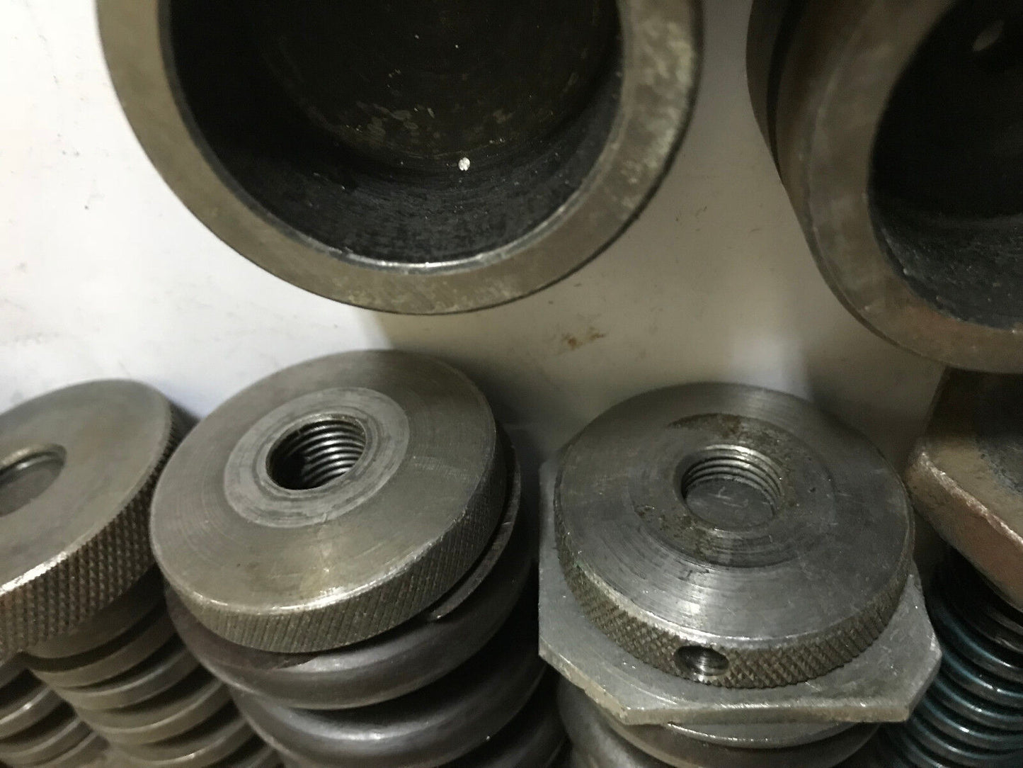 Lot 10 Strippit Wt .989 +.009, Wt 234,Round Punch & Die Mixed Wt 989,Wt 406,Eo