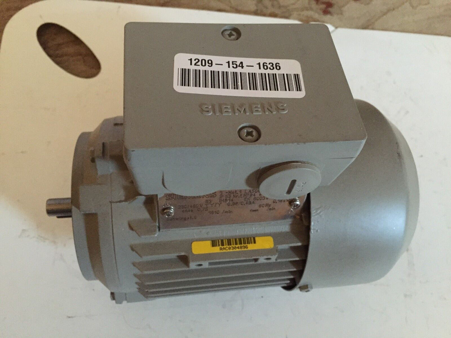 New Siemens 1La5063-4Bb92-Z Ac Gear Motor,1La5063-4Bb92-2,Ip55 Nr,Eh784,3P,Ee