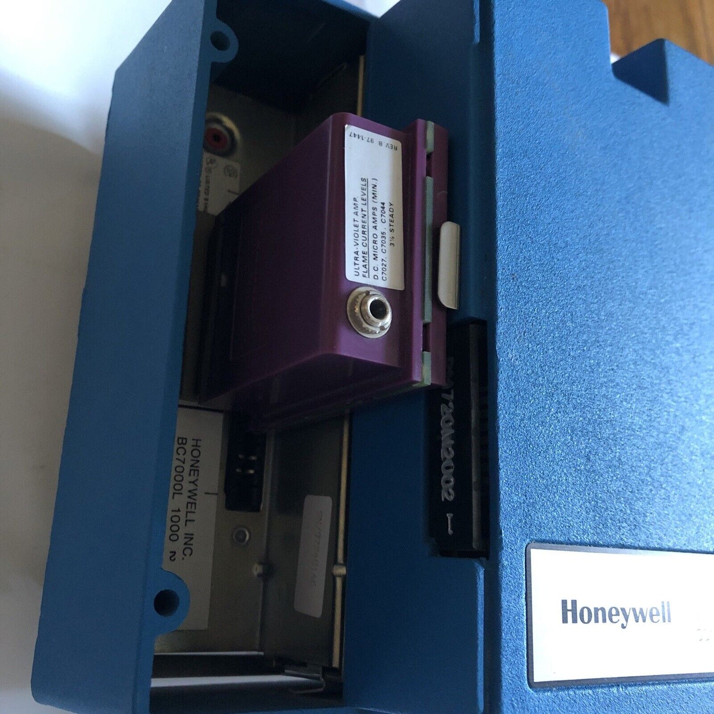 Honeywell Bc7000l 1000 W/R7249a 1003 Microcomputer Burner System,Bc7000l 1000,Bp