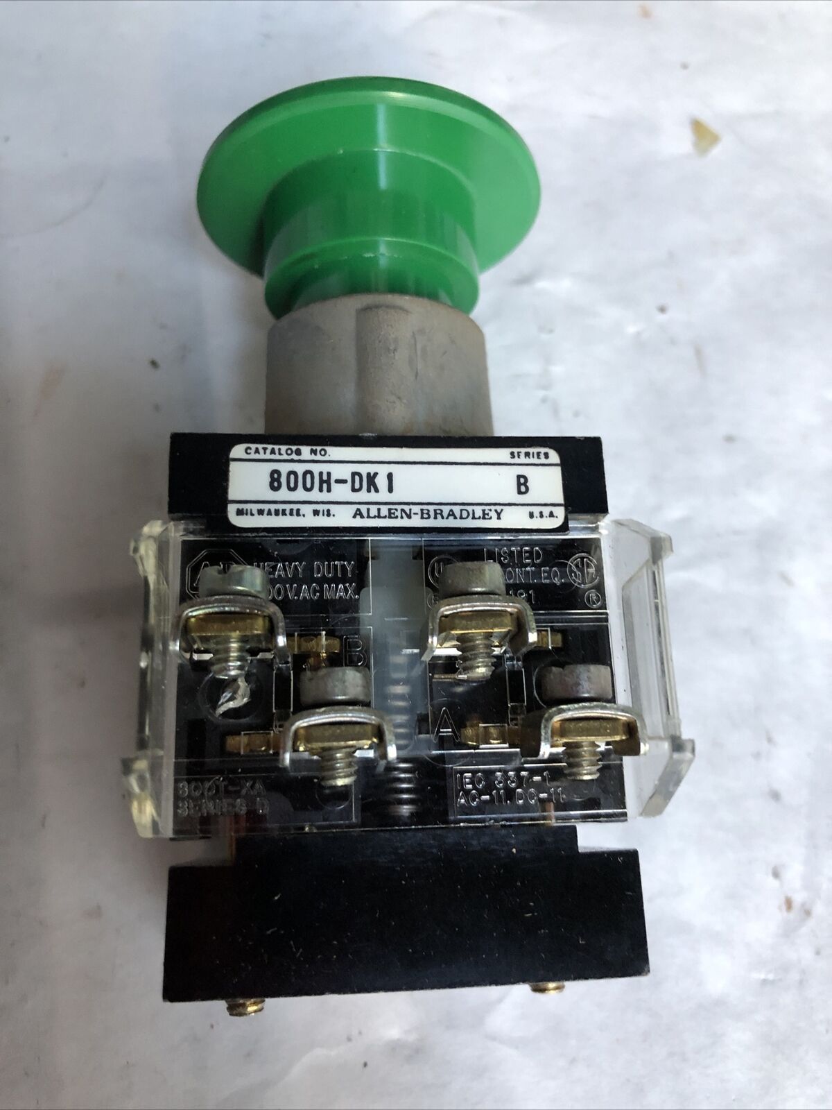 A-B 800H-Dk1 B Allen Bradley Green Switch,Pushbutton 600V Ac Max 10 Amp,Fe