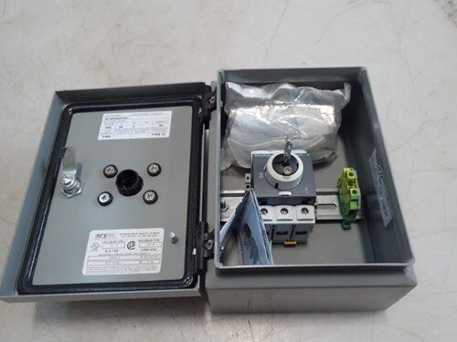 New Socomec Nc-Nf60802-001 Enclosure Switch,Nc-Lbl001-P036,80Amp, 600V,Ch