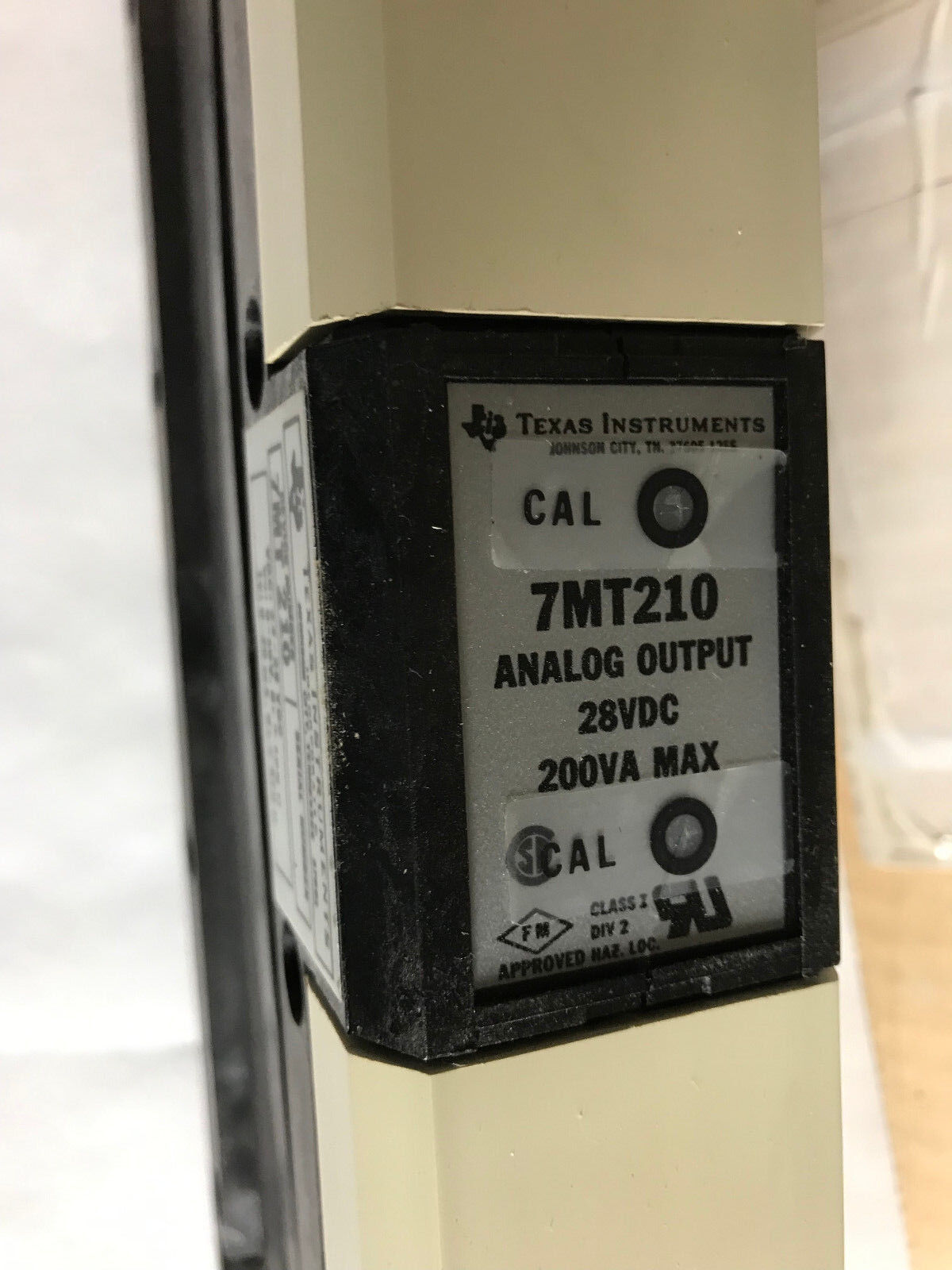 New Texas 7Mt210 Analog Output Siemens Module 28Vdc 200Va 4Channel,St