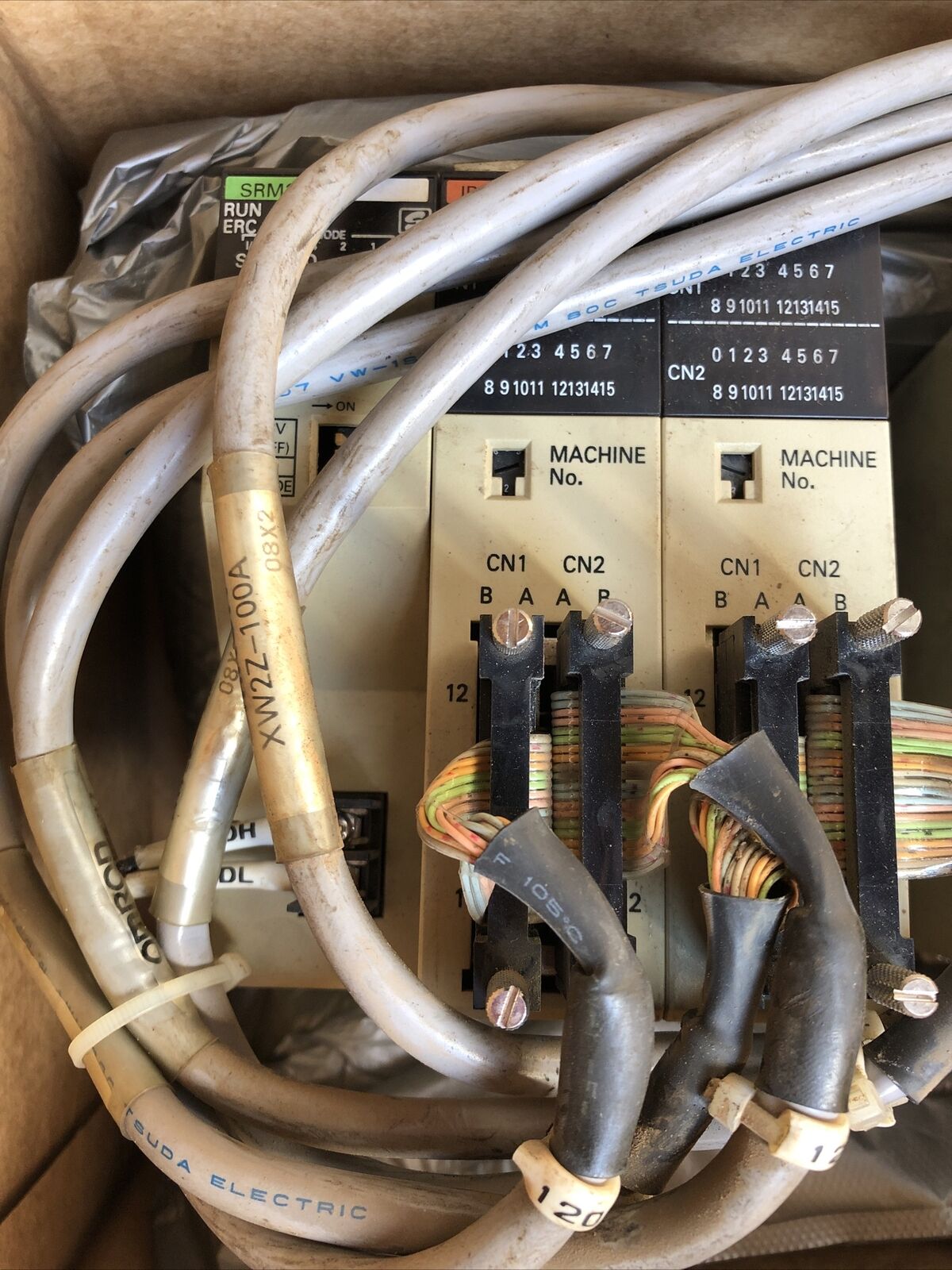 Omron C200hg-Cpu43-E,C200h-Id215,C200h-Oc225,Pa204,Srm21-V1,Id215,Od215,Oc225,Fc