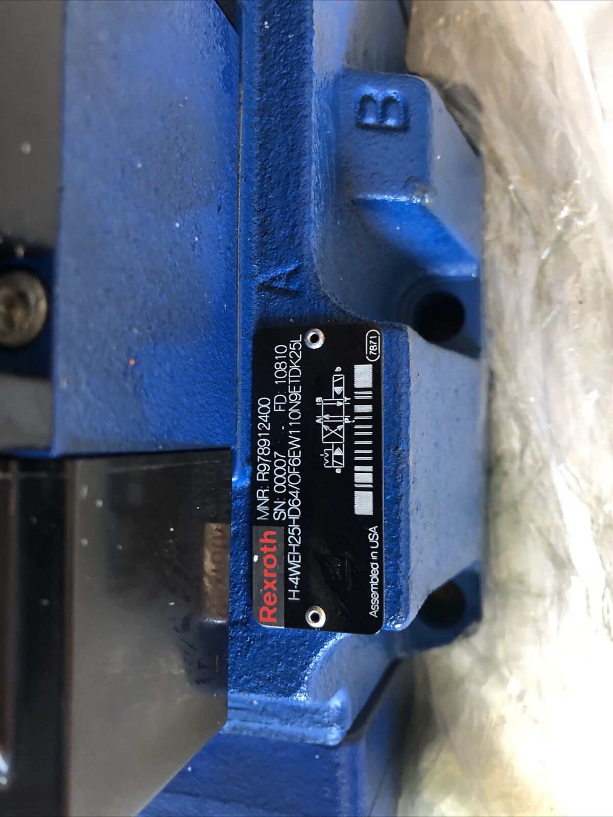New Rexroth R900947390 Hydraulic Valve,4We6d62/Ofew110n9dk25l,R978912400,Ba