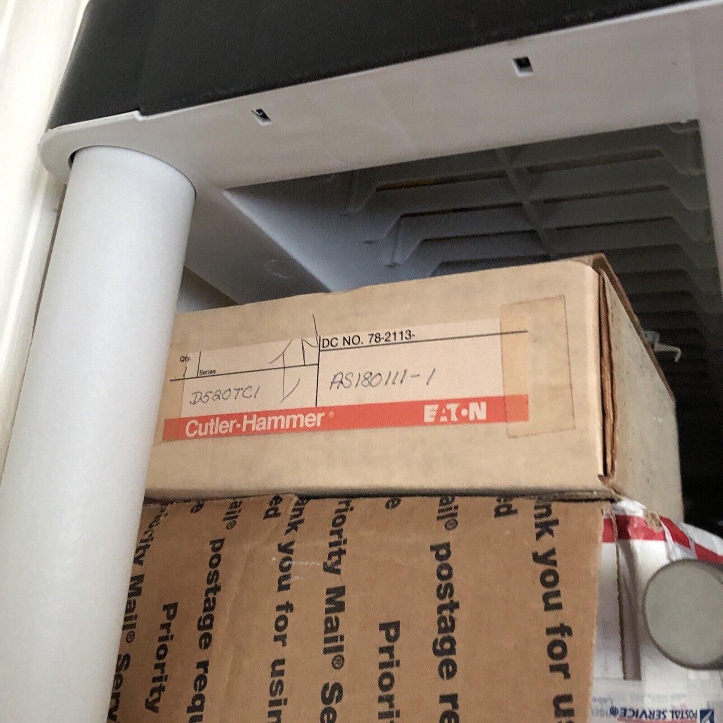 New Cutler-Hammer D520tc1 Eaton Powered Output Module Relay,Ec