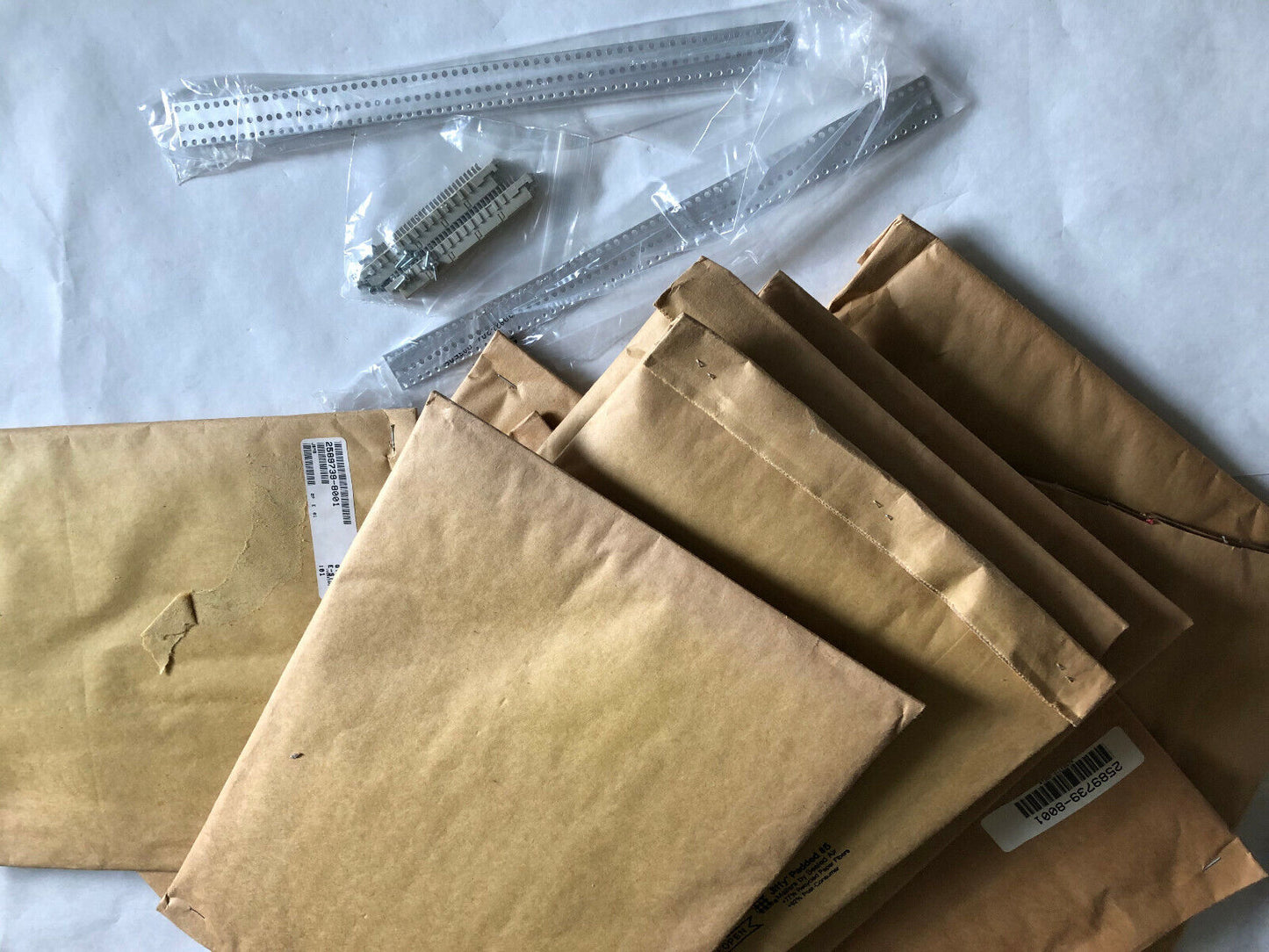 New Siemens 2589739-8001,Erni 913158 Support Rail P2 9Slot 575,Ew