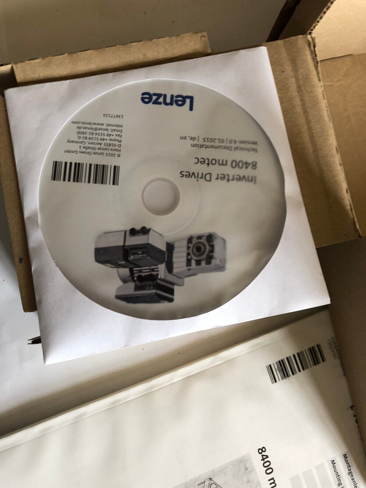 New Lenze E84dgdvb1524ps Inverter Drive Unit. 1.5Kw 3/Pe Ac 400/480V,3.8/3.1A,Ac