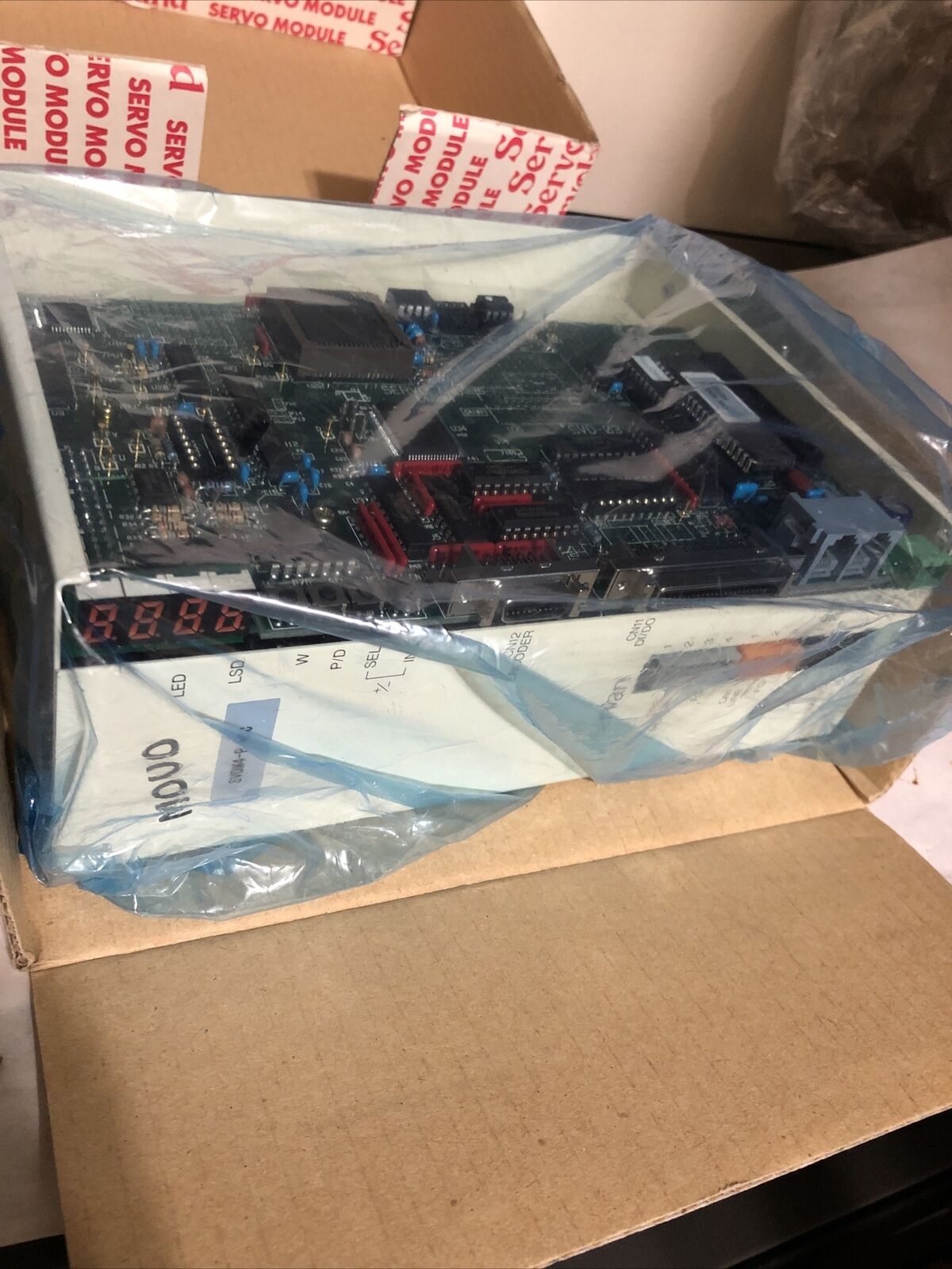 New Servan Svdm4-P *Dc Ac Servo Drive Movo Svbm4,F40902,Svd-03,Bq