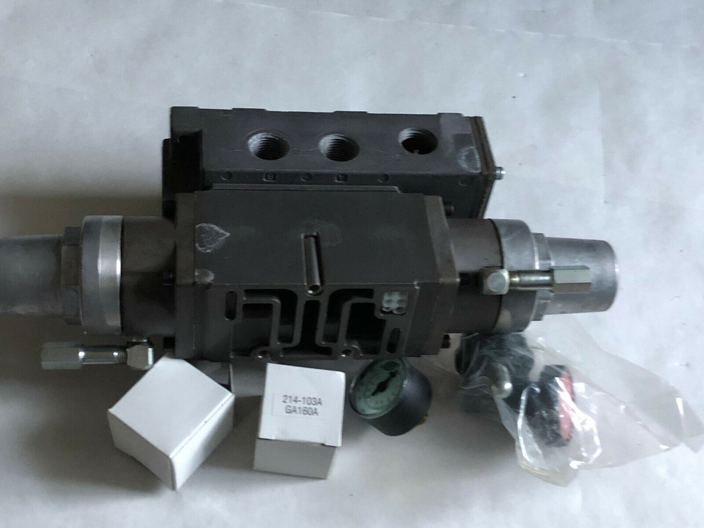 Numatics 554Rd13aj000000 Pneumatic Valve Manifold 10-130-Psi,554Rd13ajoooooo ,Tl