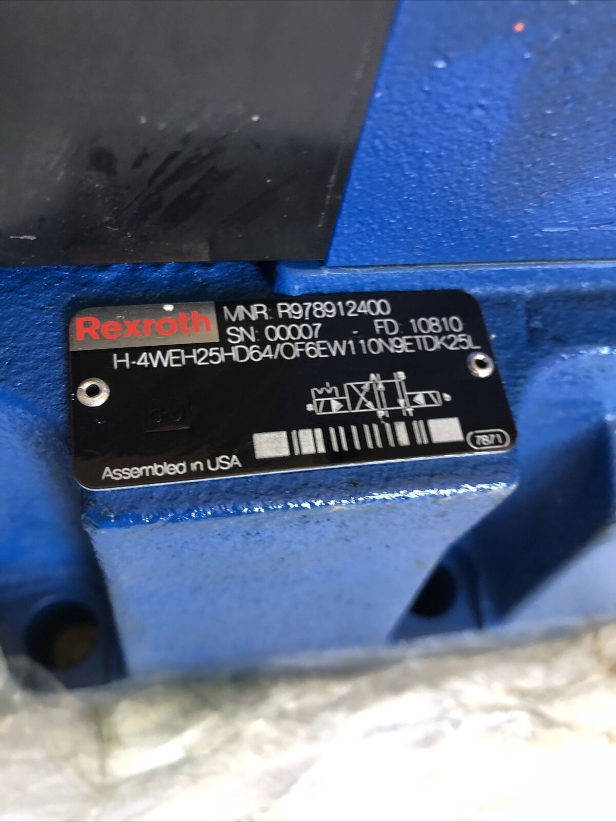 New Rexroth R900947390 Hydraulic Valve,4We6d62/Ofew110n9dk25l,R978912400,Ba