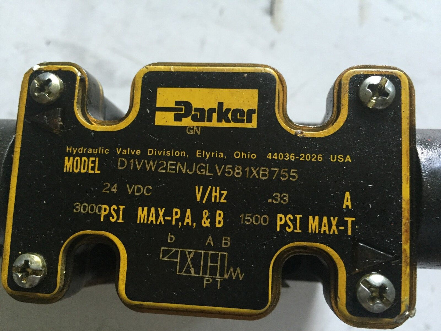 Parker D1vw2enjglv581xb755 Hydraulic Valve, 3000/1500 Psi ,Sm
