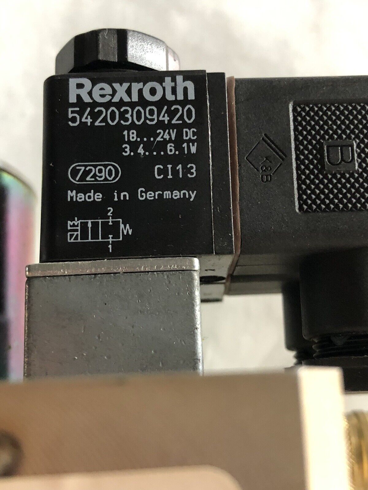 New Rexroth 5460041100 Bosch 546 004 110 0,09W38,5420309420 Valve,Bp