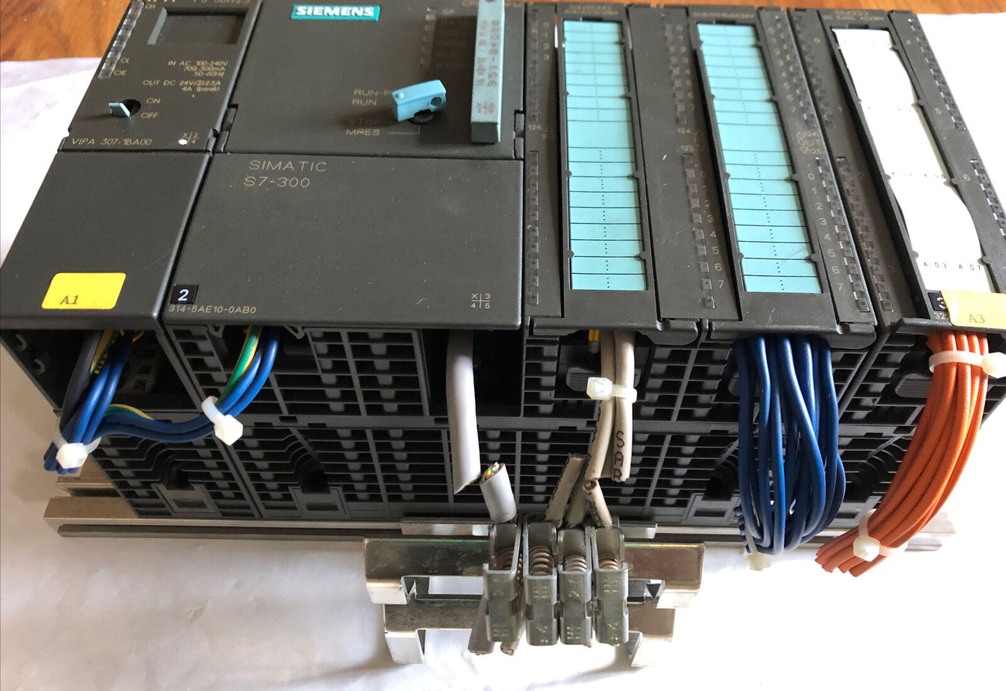 Siemens S7-300,Simatic S7-300,Vipa Ps 307/25, Vipa 307-1Ba00,Cpu314 Ifm,Sm322,Ay