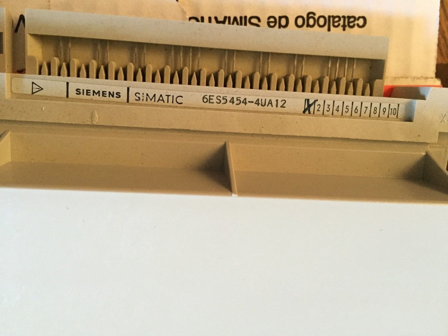 New Siemens 6Es5454-4Ua12 Simatic 6Es54544ua12 Output Module 16Point 24Vdc,Sr