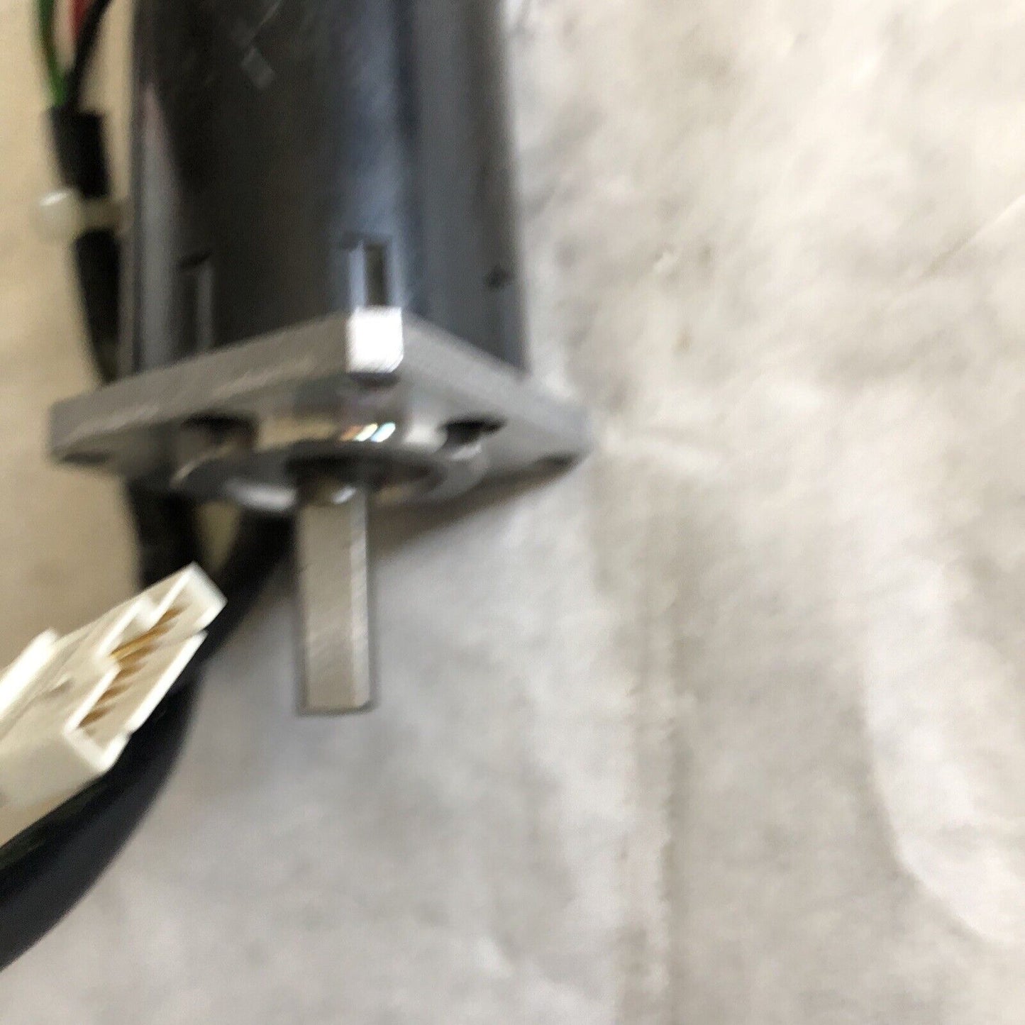New Sankyo Seiki Mc101ns302ann1b Ac Servo Motor,3Ph,Mc101ns302ann18,3000 Rpm,Ed