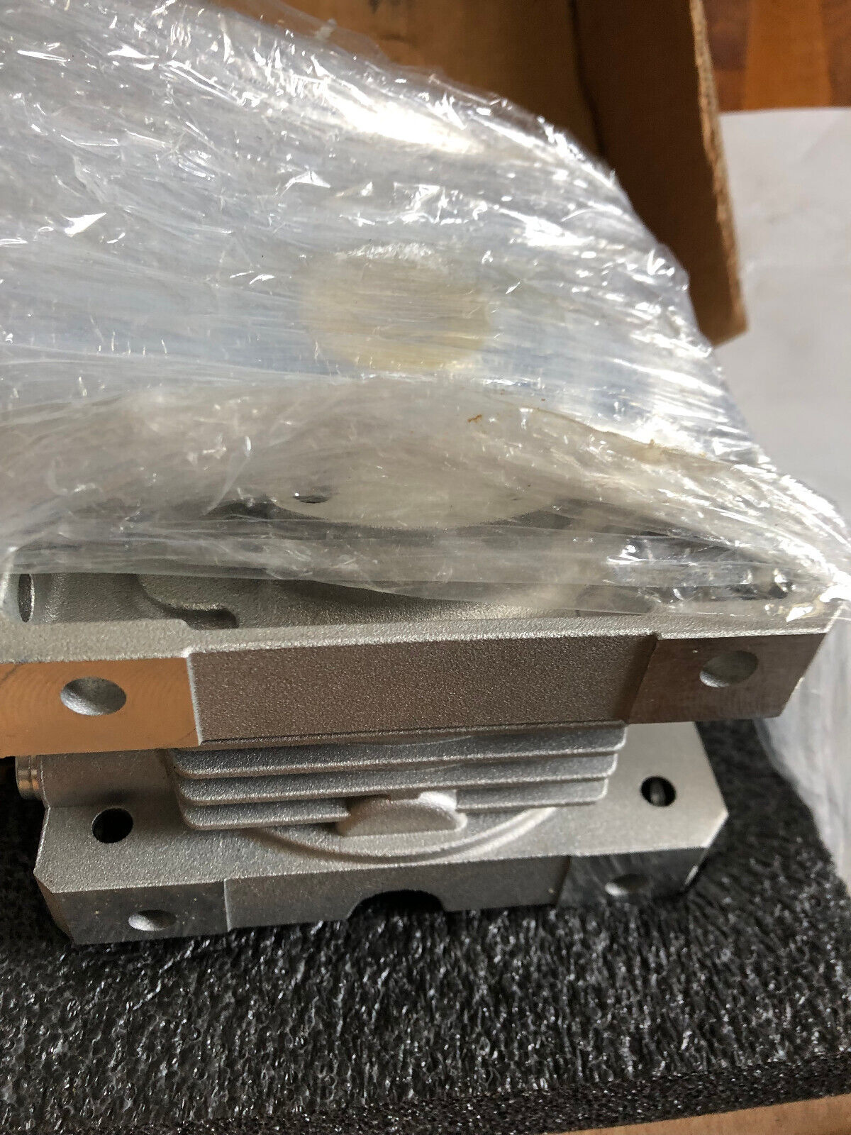 New Bonfiglioli W63u70p90b5b3 Gear Box,W 63 U 7 P90 B5 B3,Cod.2G20010351,Ay