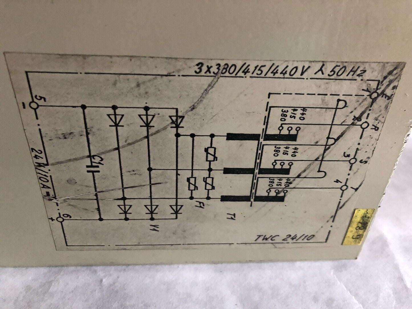Siemens Twc 24/10 Power Supply, 220/440 V, 24 V, 3X380/415/440V 50Hz,24V/10A,Bs