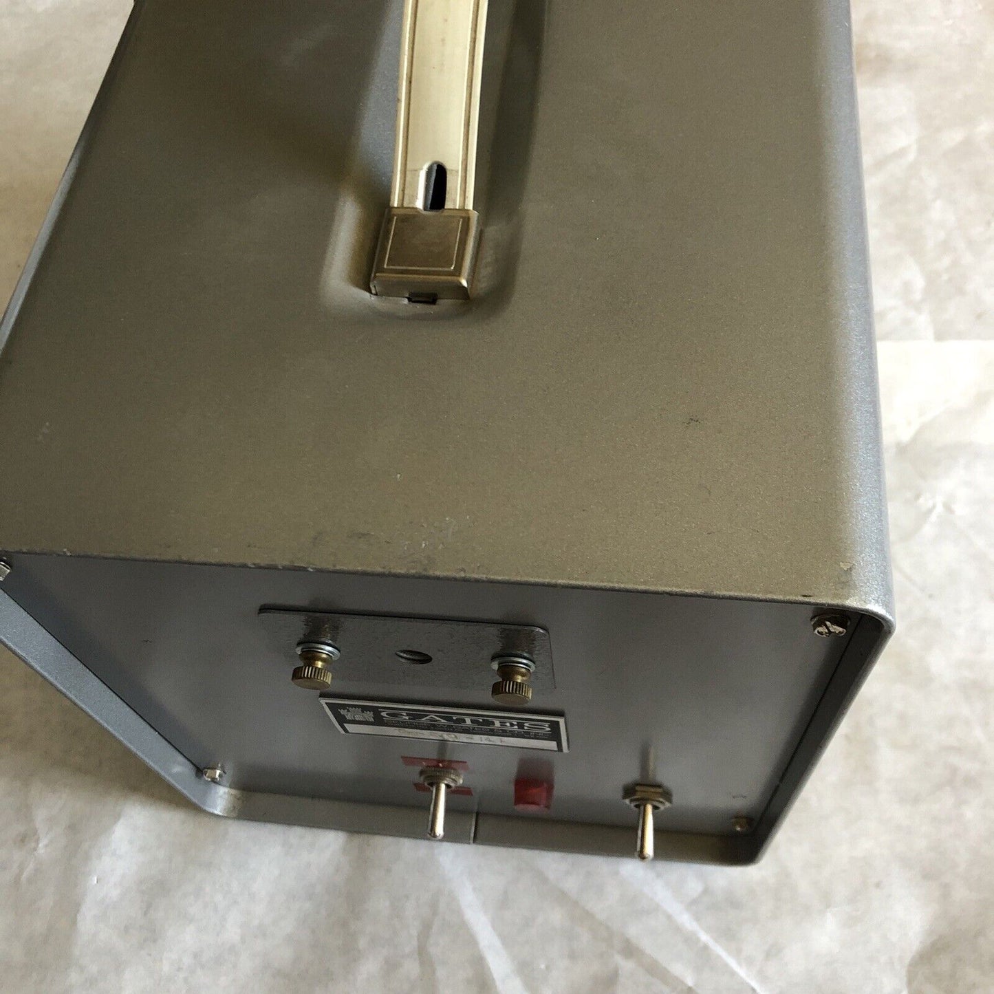 Gates G-50-Mi Laboratory Light Unit, 110-120Vac, 60Hz,G-50-M1,Sm