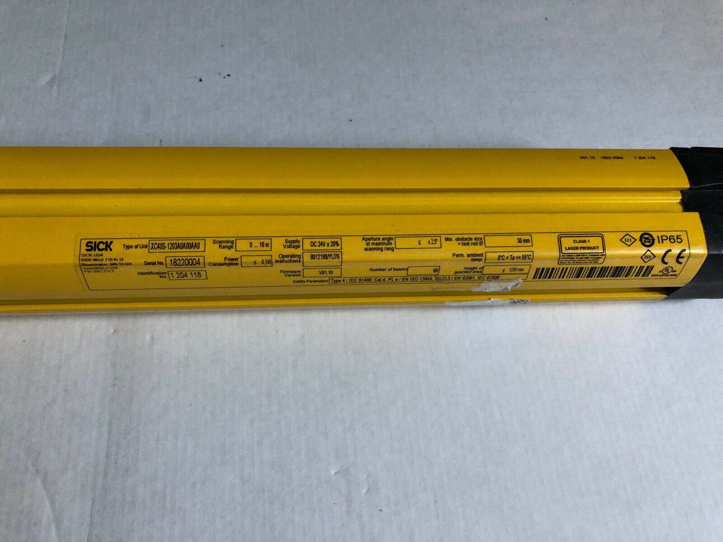 New Sick Xc40s-1203A0a00aa0 Safety Light Curtain 24Vdc,1 204 118,Su