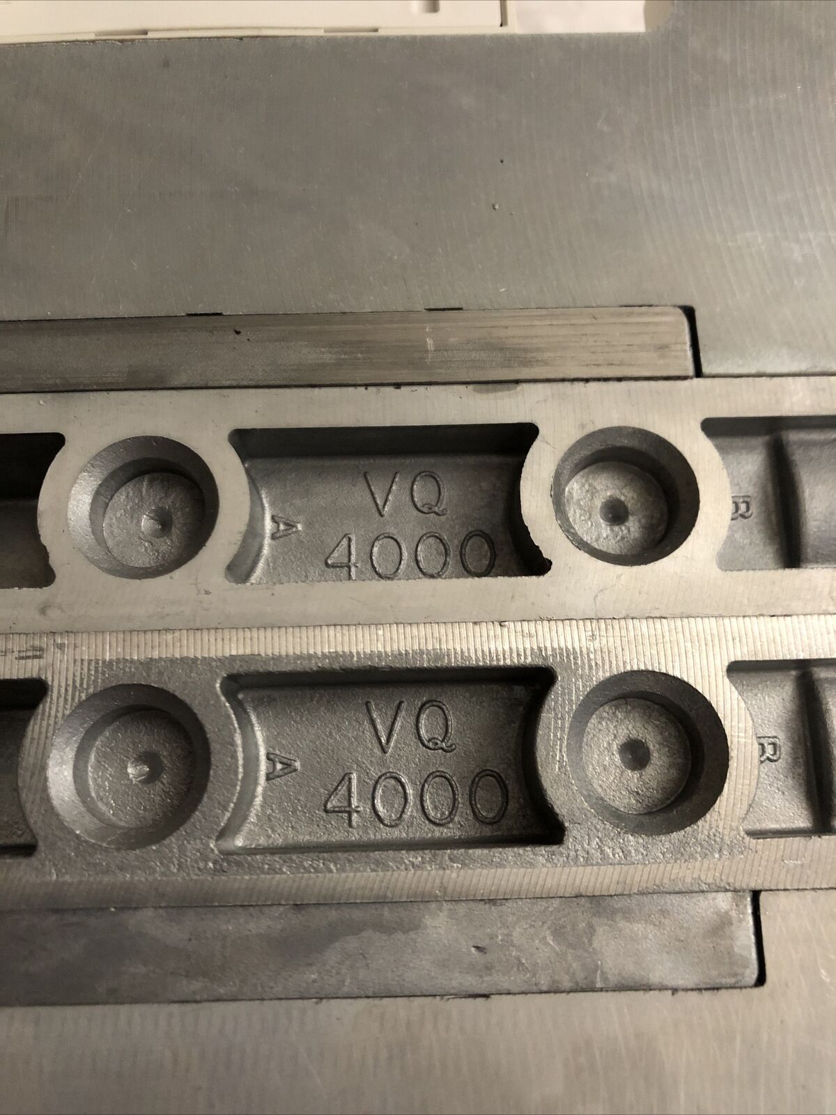 New Smc Vv5qc41 02N7tfd3 Pneumatic Valve Manifold Vq 4000 8Mc Smc 050,Vlv,Am
