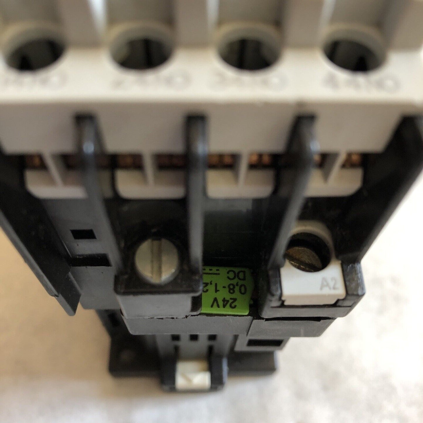 Siemens 3Th3040-0B,24V,3Th30 40E Relay 10Amp 4Pole 4No,24Vdc Coil,Bi