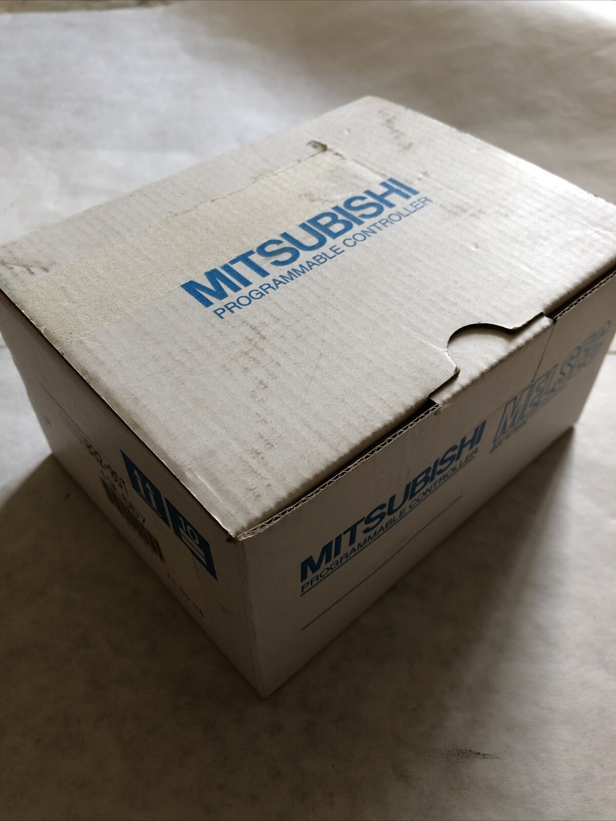 New Mitsubishi Aj55tb32-8Dt, I/O Link Remote Unit, 4 Dcsink In 4 Dcsink O ,Se