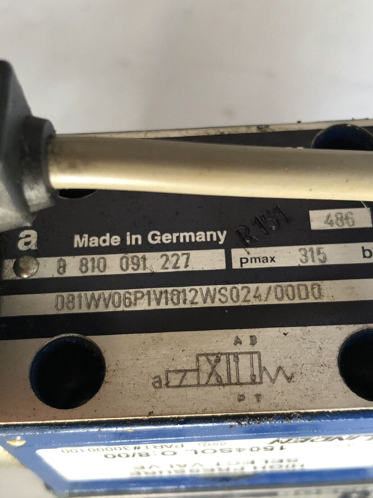 Bosch 0 810 091 227 Directional Control Valve 0 811 304 101,1504Sol,Tj