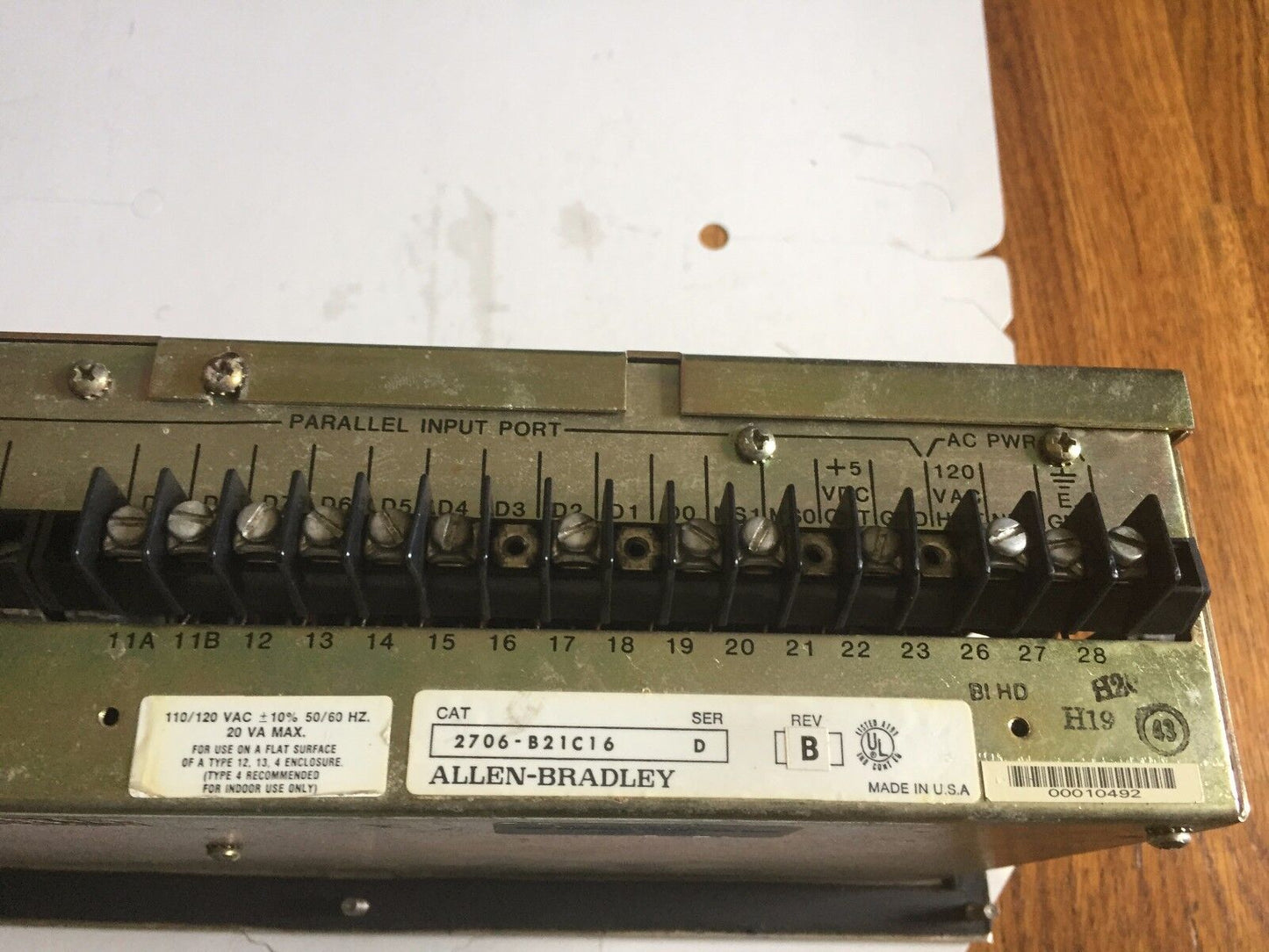 Allen Bradley 2706-B21c16 Operator Interface ,Cr