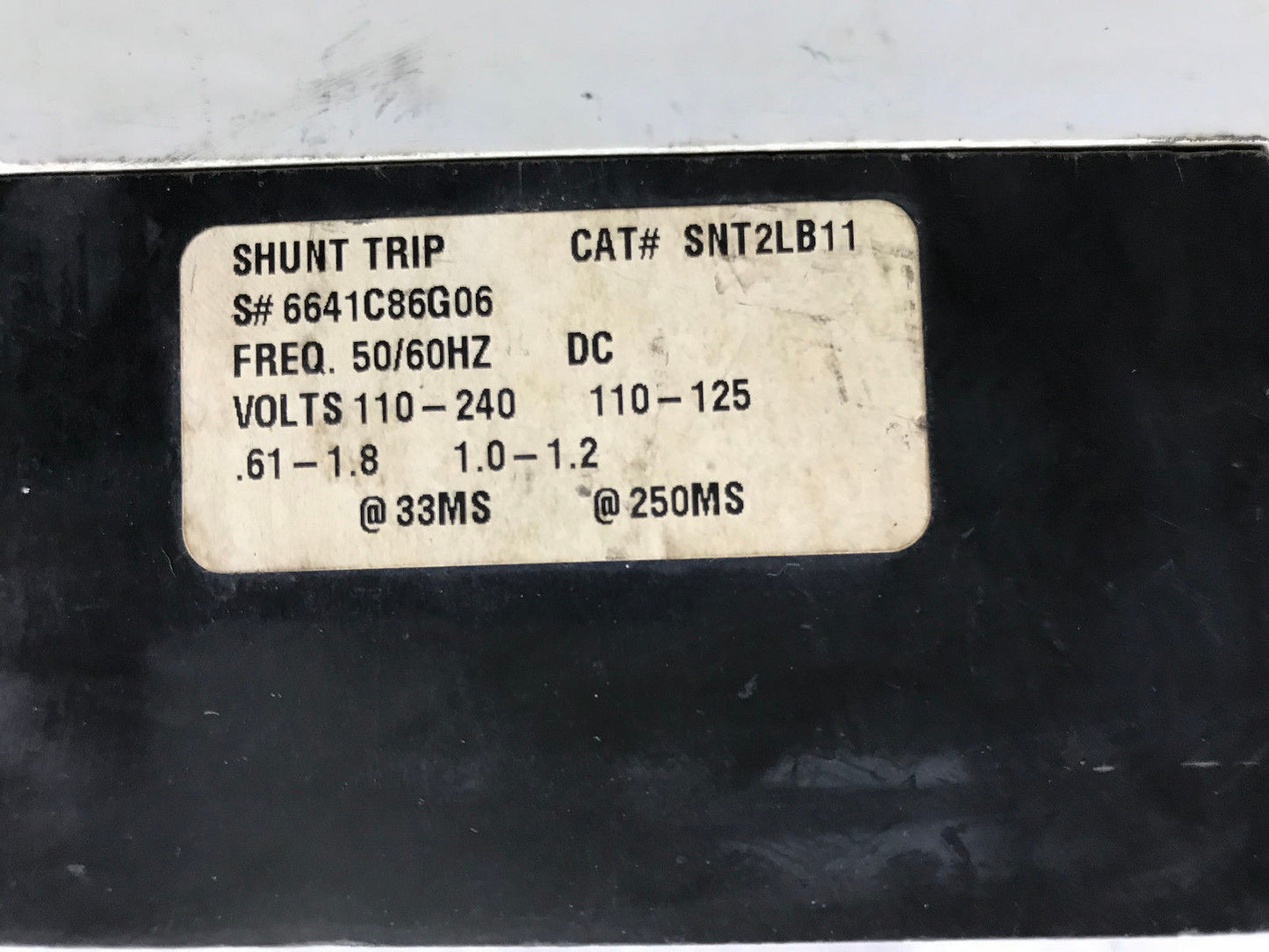 Lot 2 Cutler Hammer Hmcp250l5cm01s10 Circuit Breakers,250A,3Pole,600 Vac/25,Ta