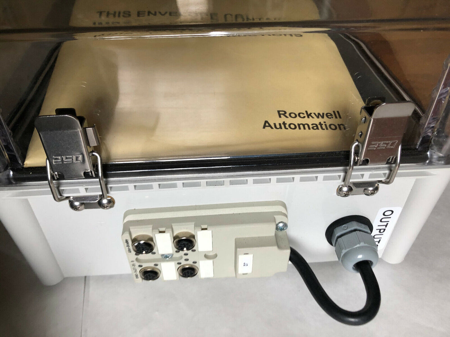 New Allen Bradley 1000-Cc-Estop Control Panel,Nema Type 12, Iec 529,Ip54 ,Fm