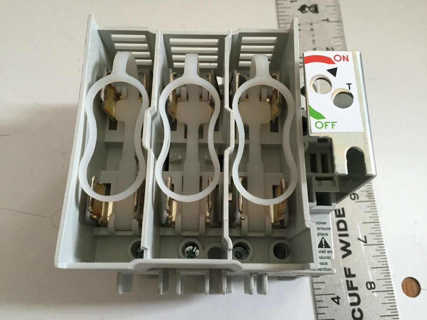 New Socomec Fuserbloc 37103004,Socomec J30a 37103004 Switch 30 Amp, 600V,3Ph,Am