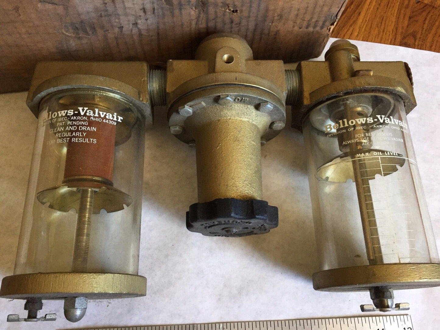 New Bellows-Valvair 1" Npt Lubri-Air Control Unit Regulator Oil Water Air,Ct