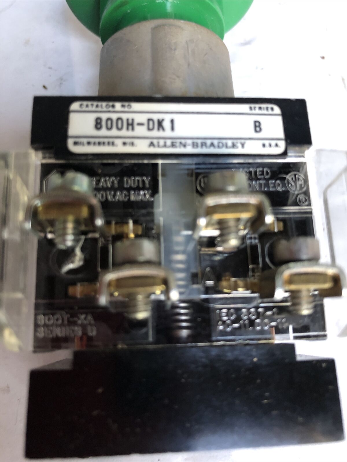 A-B 800H-Dk1 B Allen Bradley Green Switch,Pushbutton 600V Ac Max 10 Amp,Fe